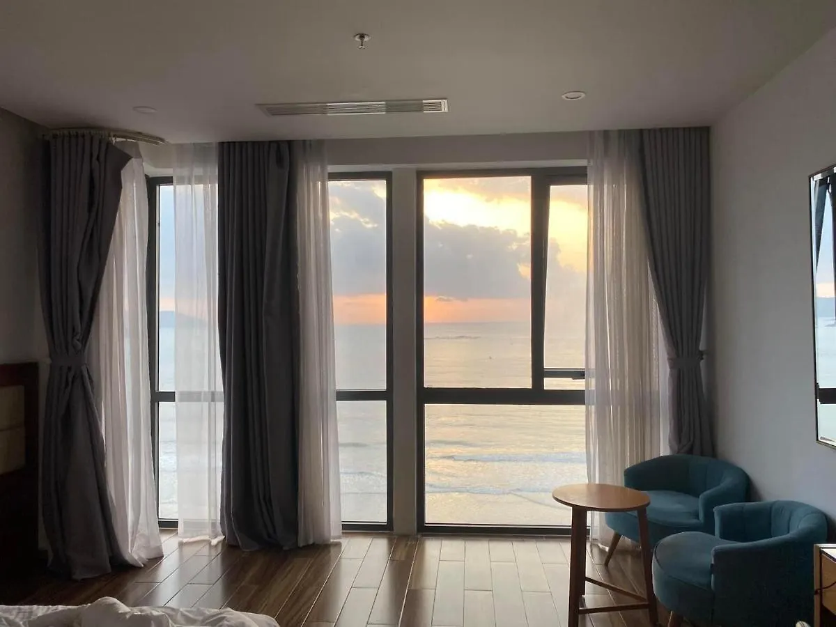Alisia Beach Hotel Дананг