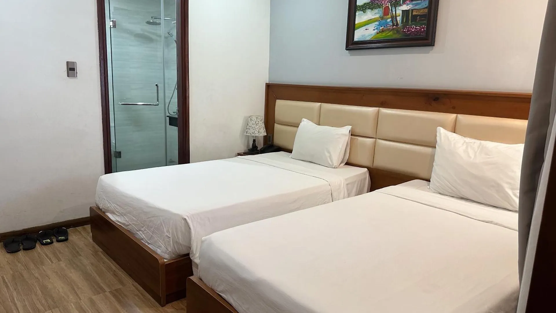 Alisia Beach Hotel Дананг
