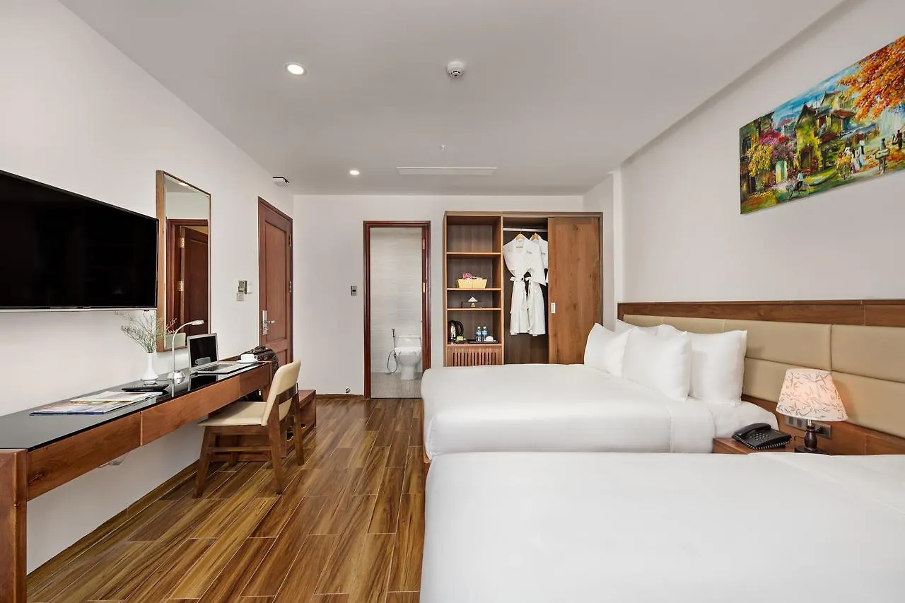 Alisia Beach Hotel Дананг 4*,