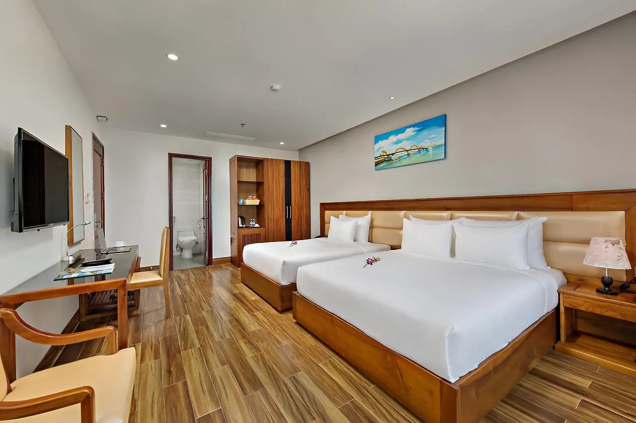 Alisia Beach Hotel Дананг