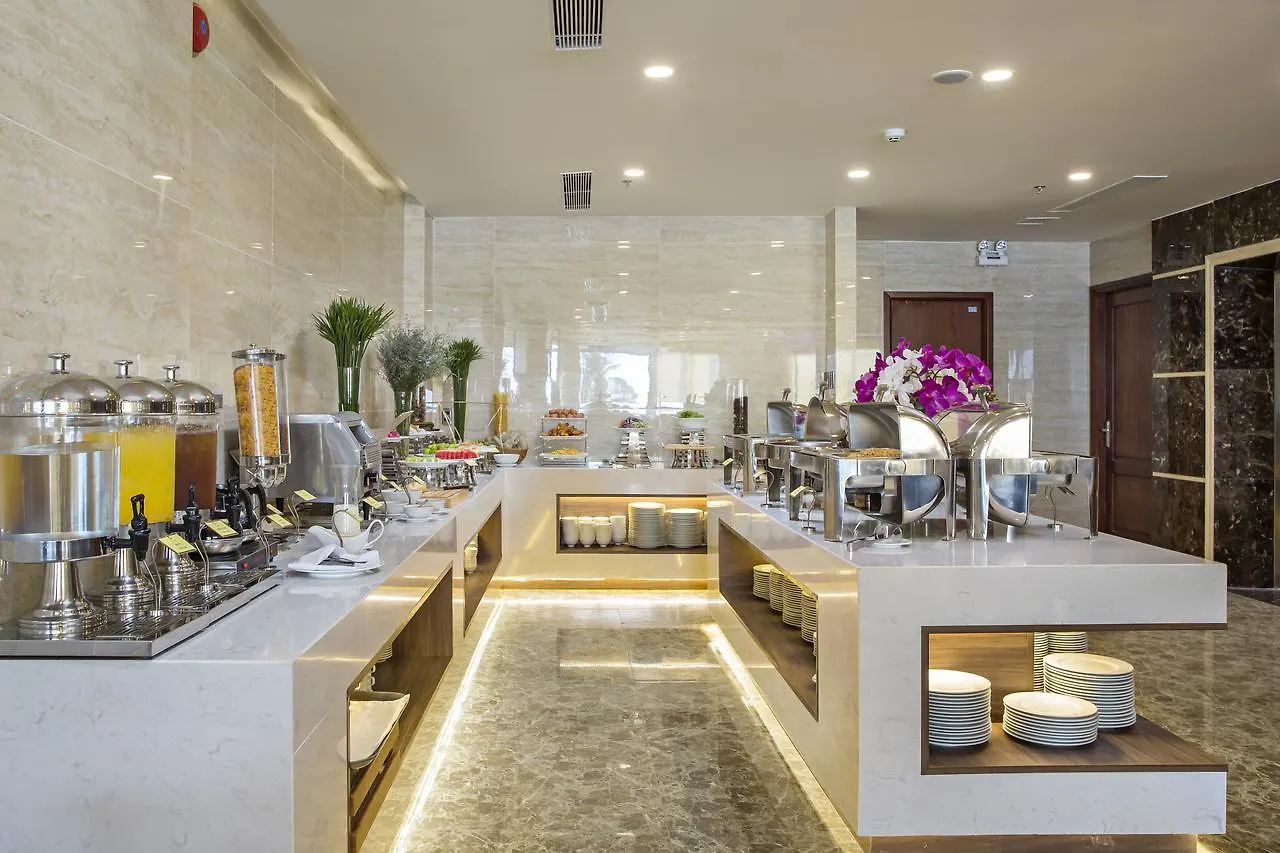 Alisia Beach Hotel Дананг