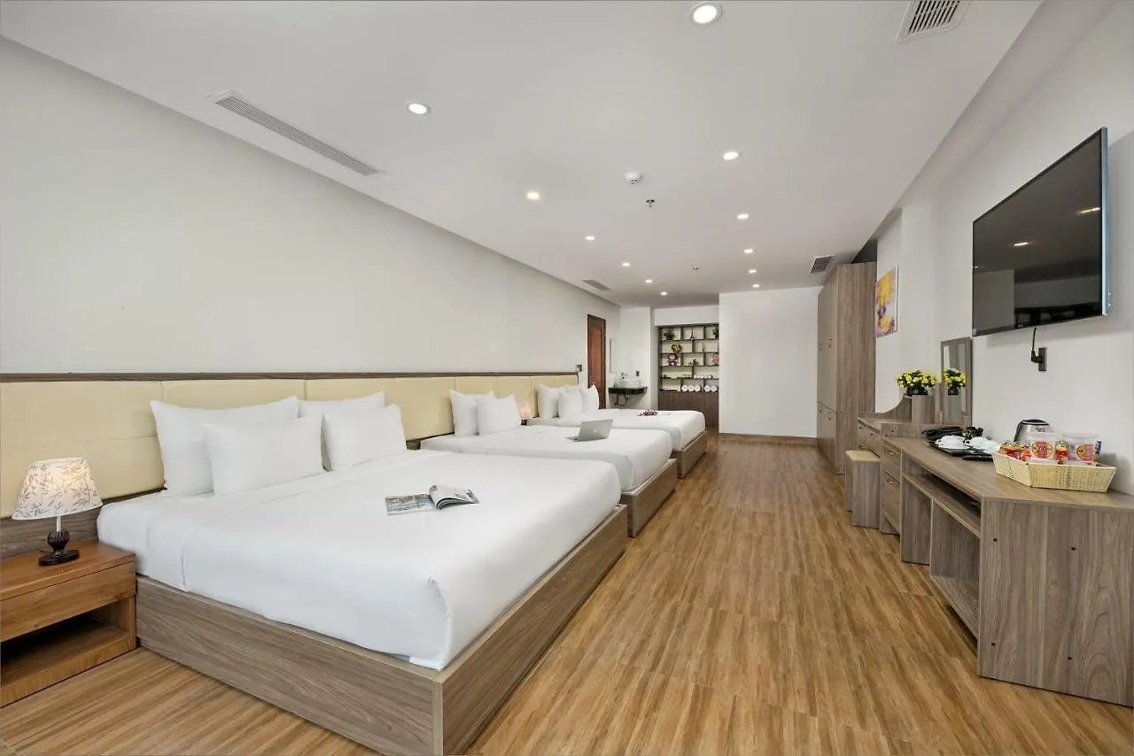 Alisia Beach Hotel Дананг