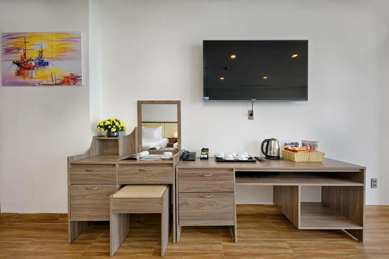 Alisia Beach Hotel Дананг